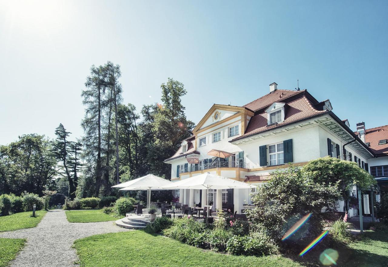 Biohotel Schlossgut Oberambach Exterior photo